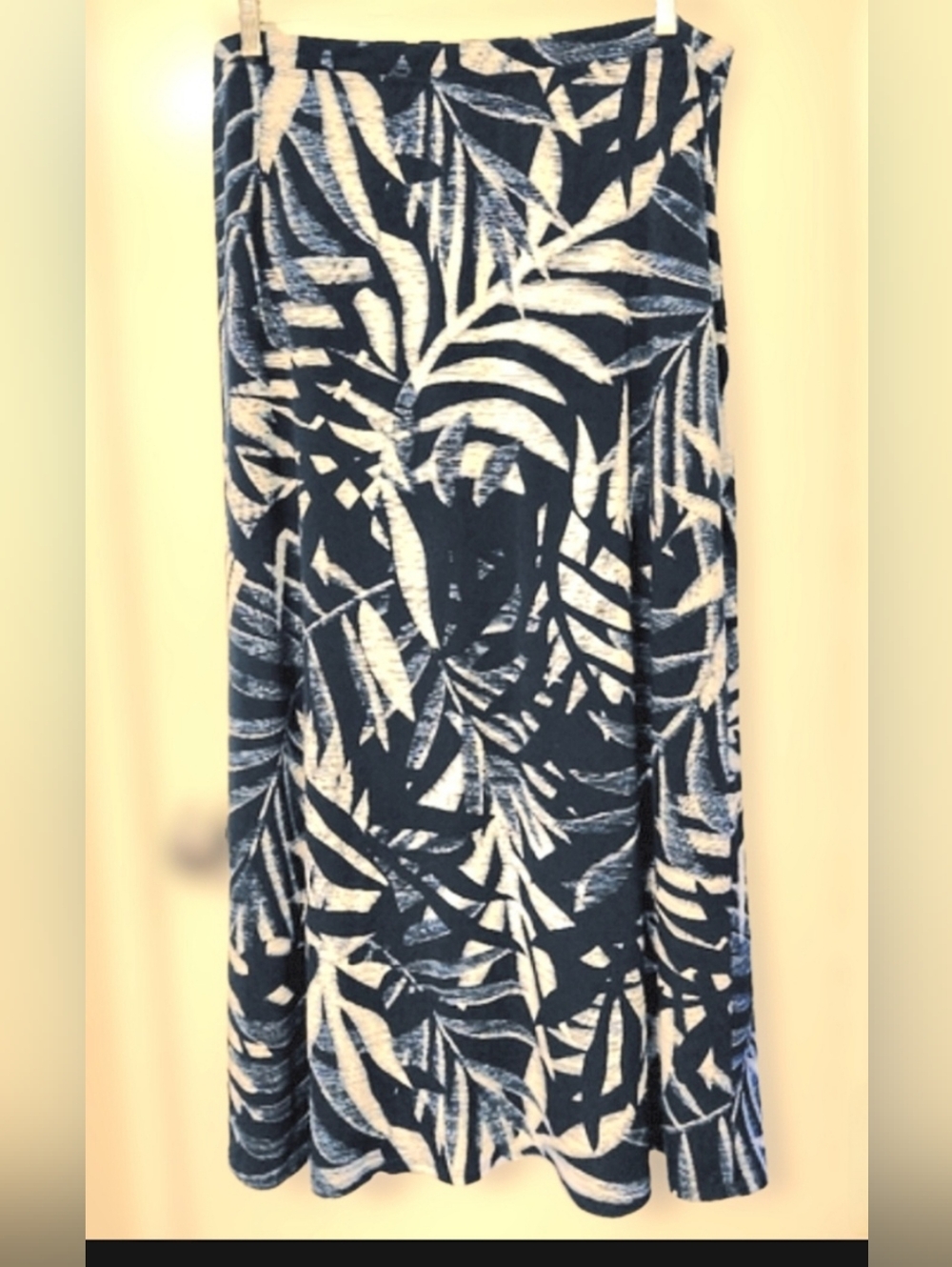 1X Full Length Navy White Maxi Skirt Poly Blend Wash/Dry Roz & Ali Cruise Wear